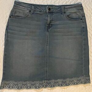 Denim skirt with embroidery - size 12